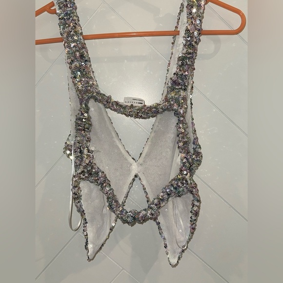 NWOT ASOS DESIGN SEQUIN SPLIT FRONT CAMI TOP WITH OPEN BACK-MULTI US 8 - Picture 10 of 11
